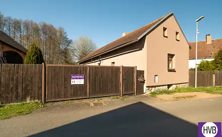 Prodej domu 180 m² s pozemkem 895 m², Chrást - Lisovice, okres Příbram