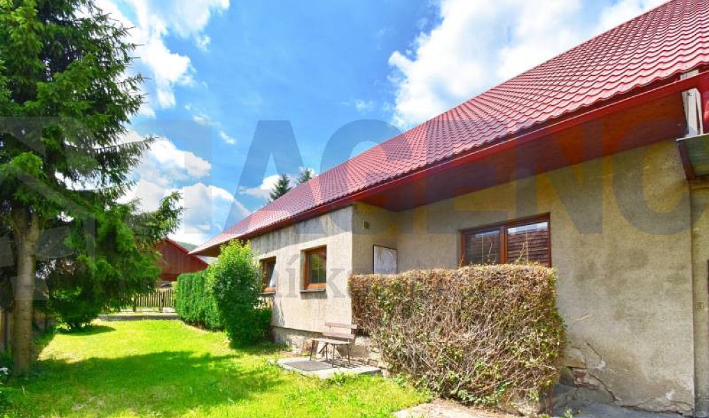 Prodej domu 415 m² s pozemkem 981 m², Semanín – náhled fotky 25
