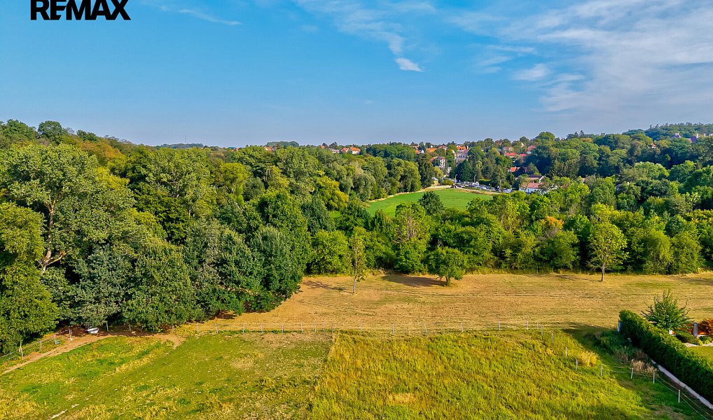 Prodej zahrady 2 143 m², Praha – náhled fotky 11