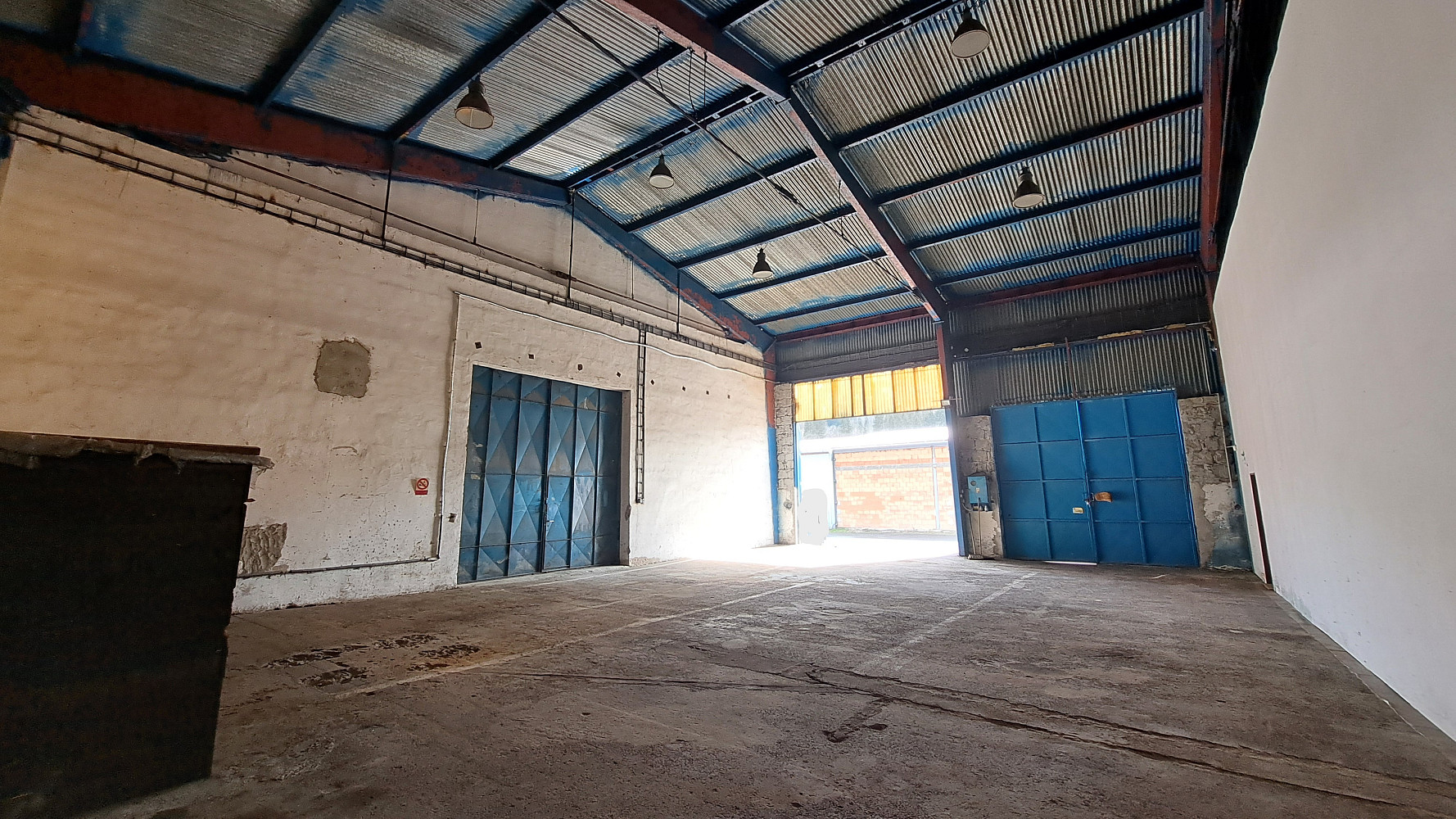 Pronájem skladovacích prostor 250 m²