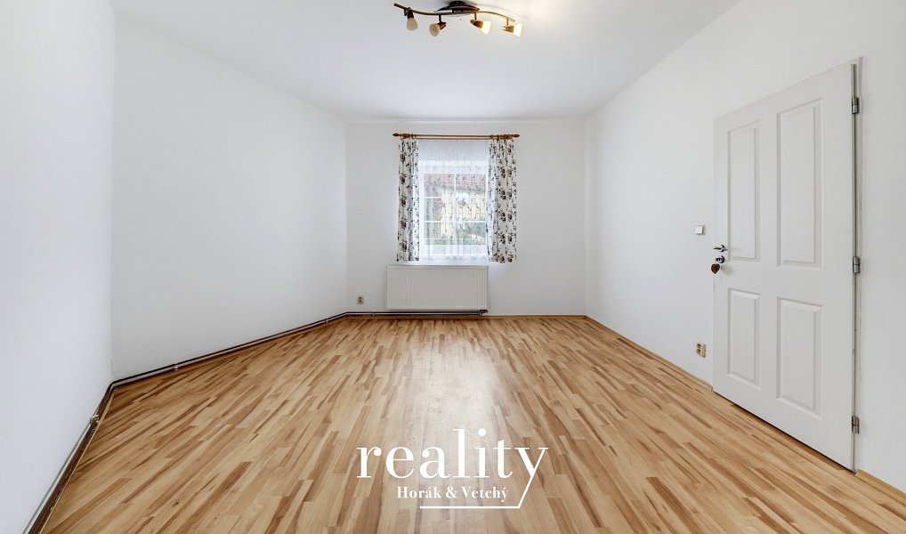 Prodej domu 178 m² s pozemkem 813 m², Křelovice – náhled fotky 11