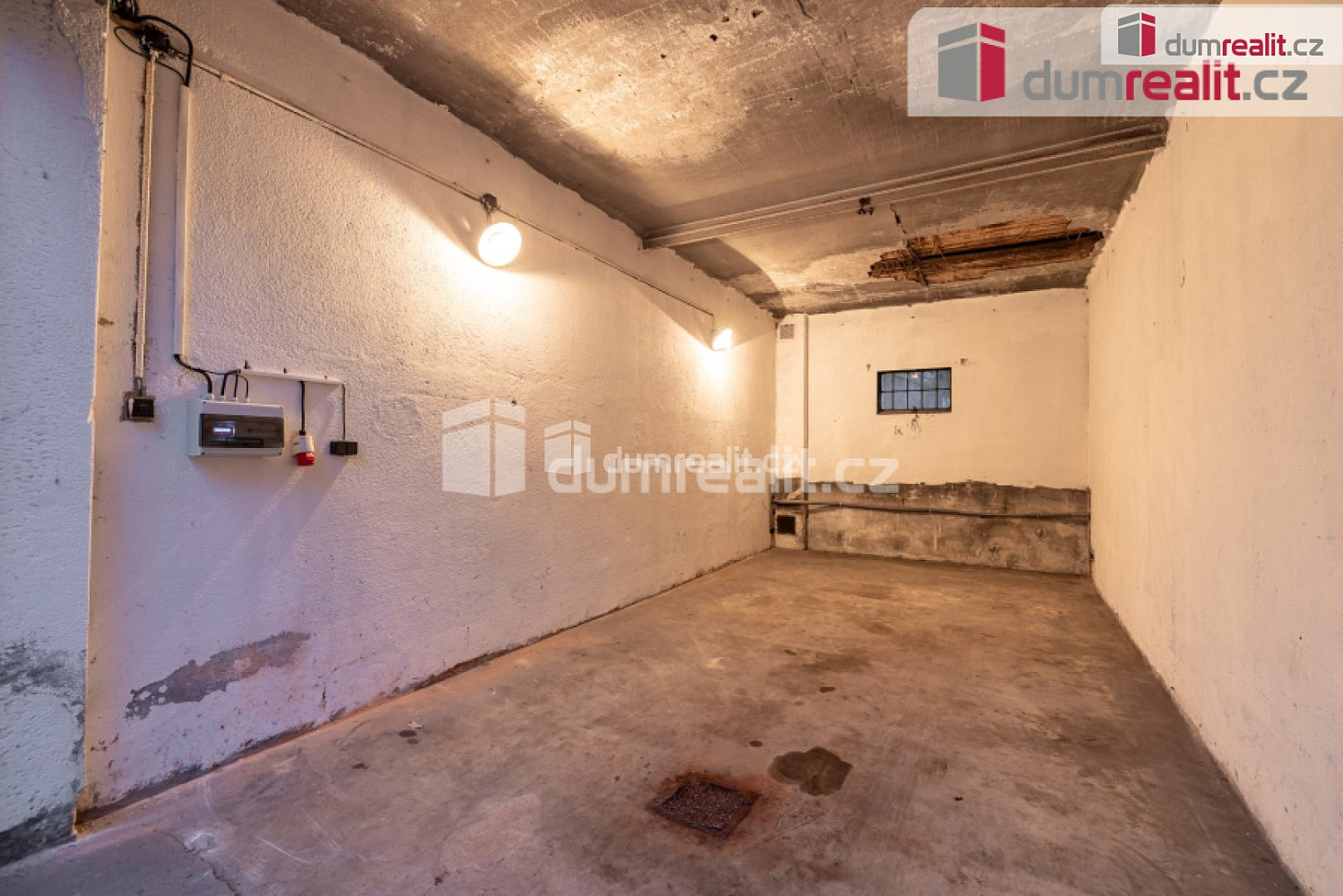 Pronájem garáže, 24 m2 Slaný – fotografie 4
