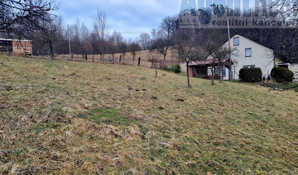 Prodej stavebního pozemku 994 m², Nový Malín – náhled fotky 2