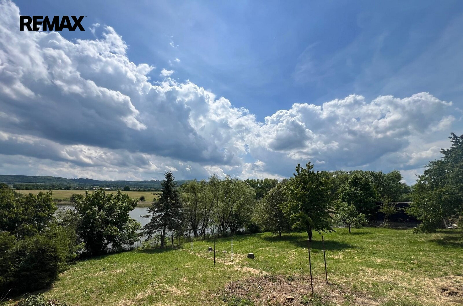 Prodej domu 220 m² s pozemkem 2 517 m² – fotografie 2