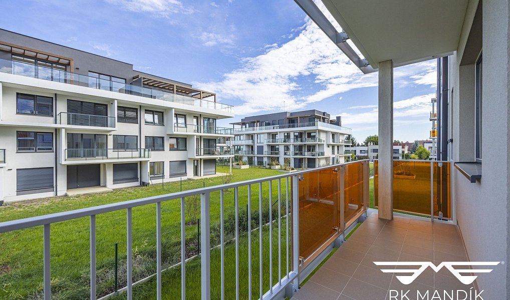 Pronájem bytu 3+kk 86 m², Praha – náhled fotky 3