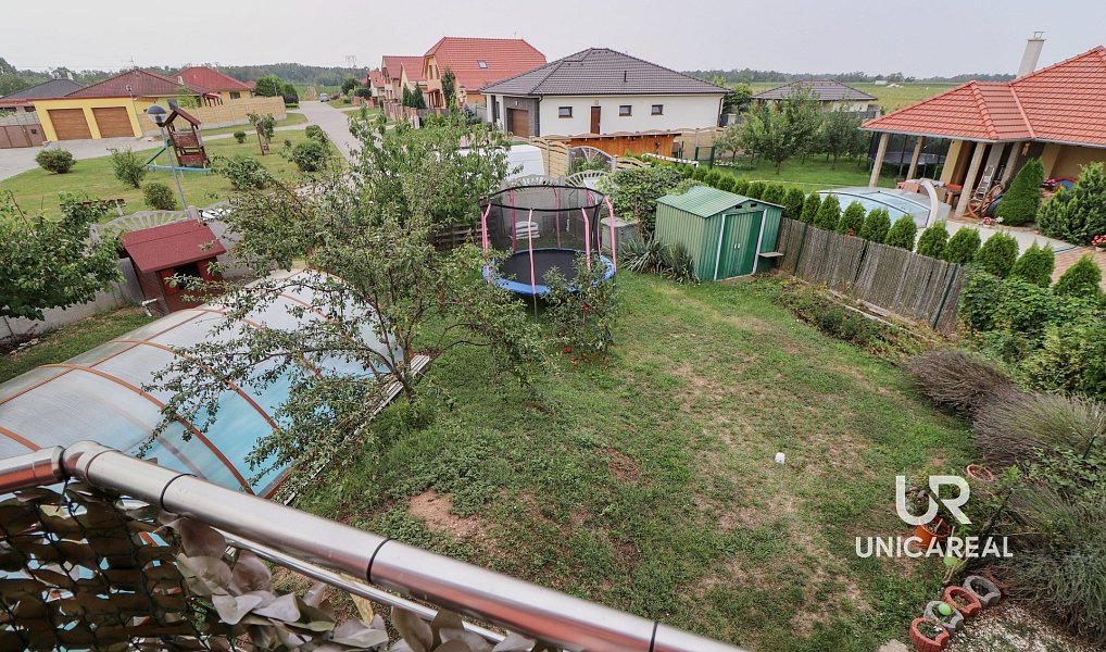 Prodej domu 233 m² s pozemkem 651 m², Božice – náhled fotky 30