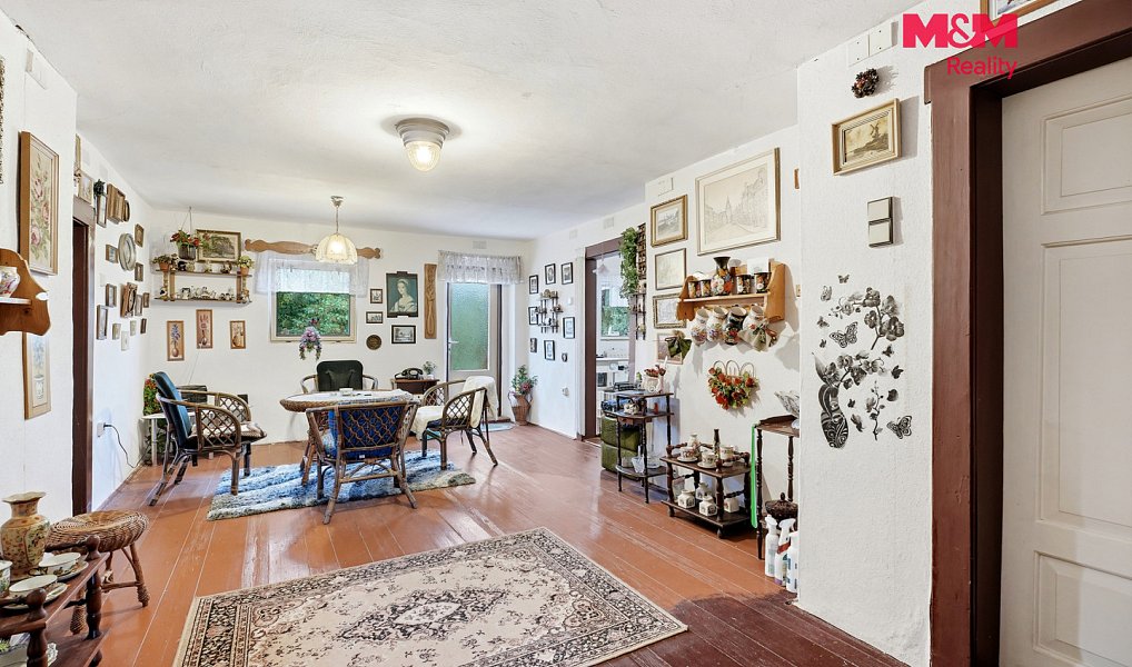 Prodej domu 270 m² s pozemkem 1 365 m², Stružnice – náhled fotky 3