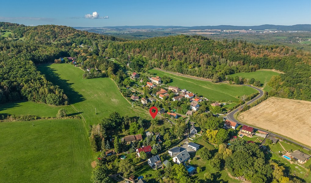 Prodej stavebního pozemku 822 m², Nový Knín – náhled fotky 2