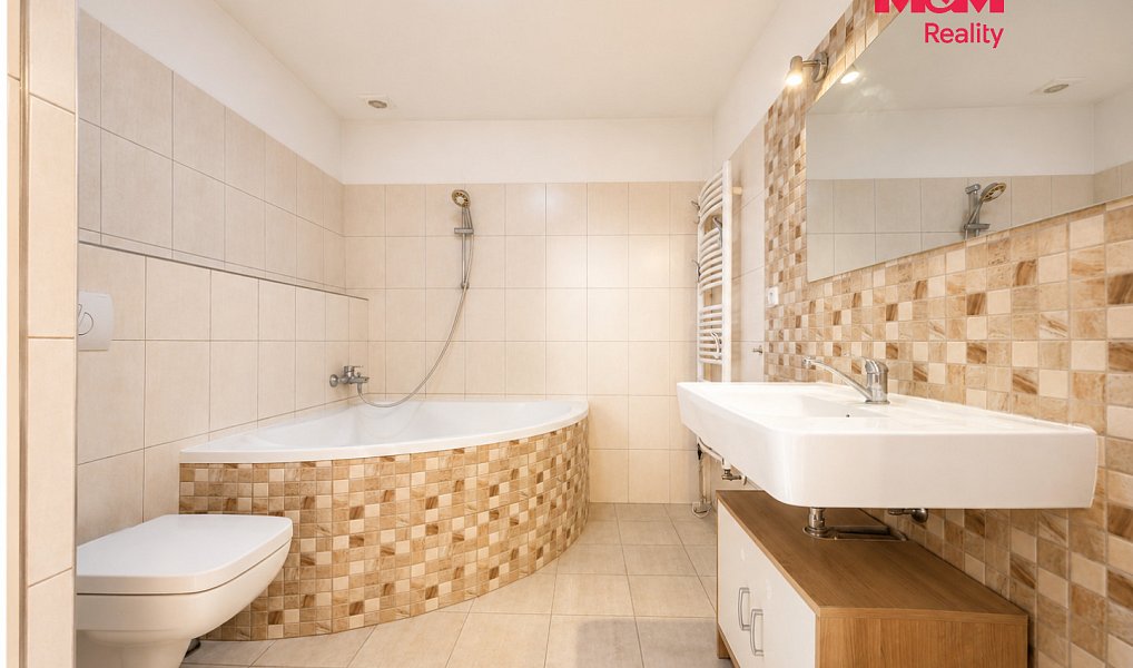 Prodej bytu 3+kk 75 m², Veleň – náhled fotky 2