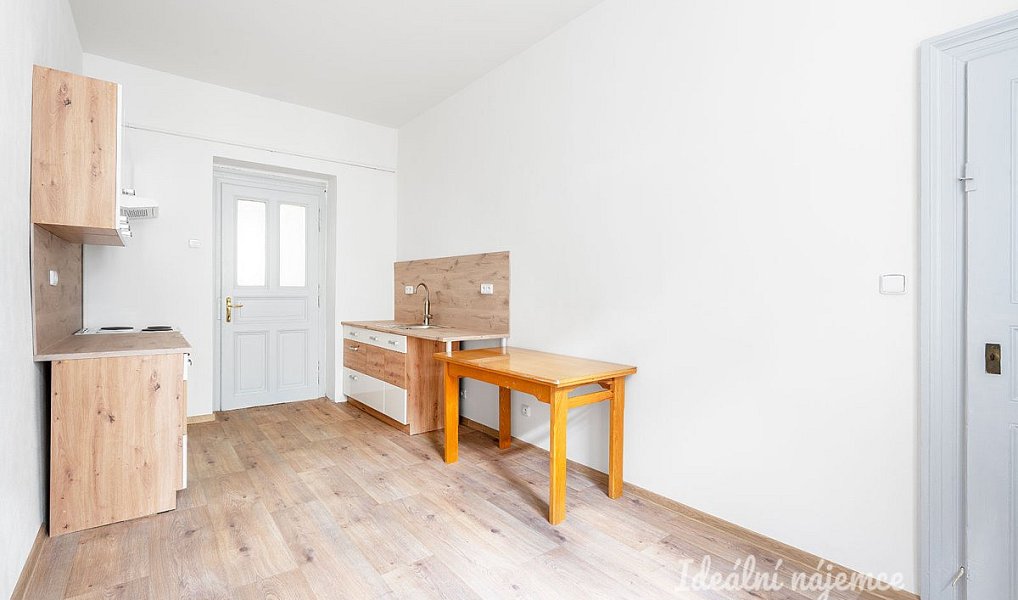 Pronájem bytu 3+1 98 m², Praha – náhled fotky 9