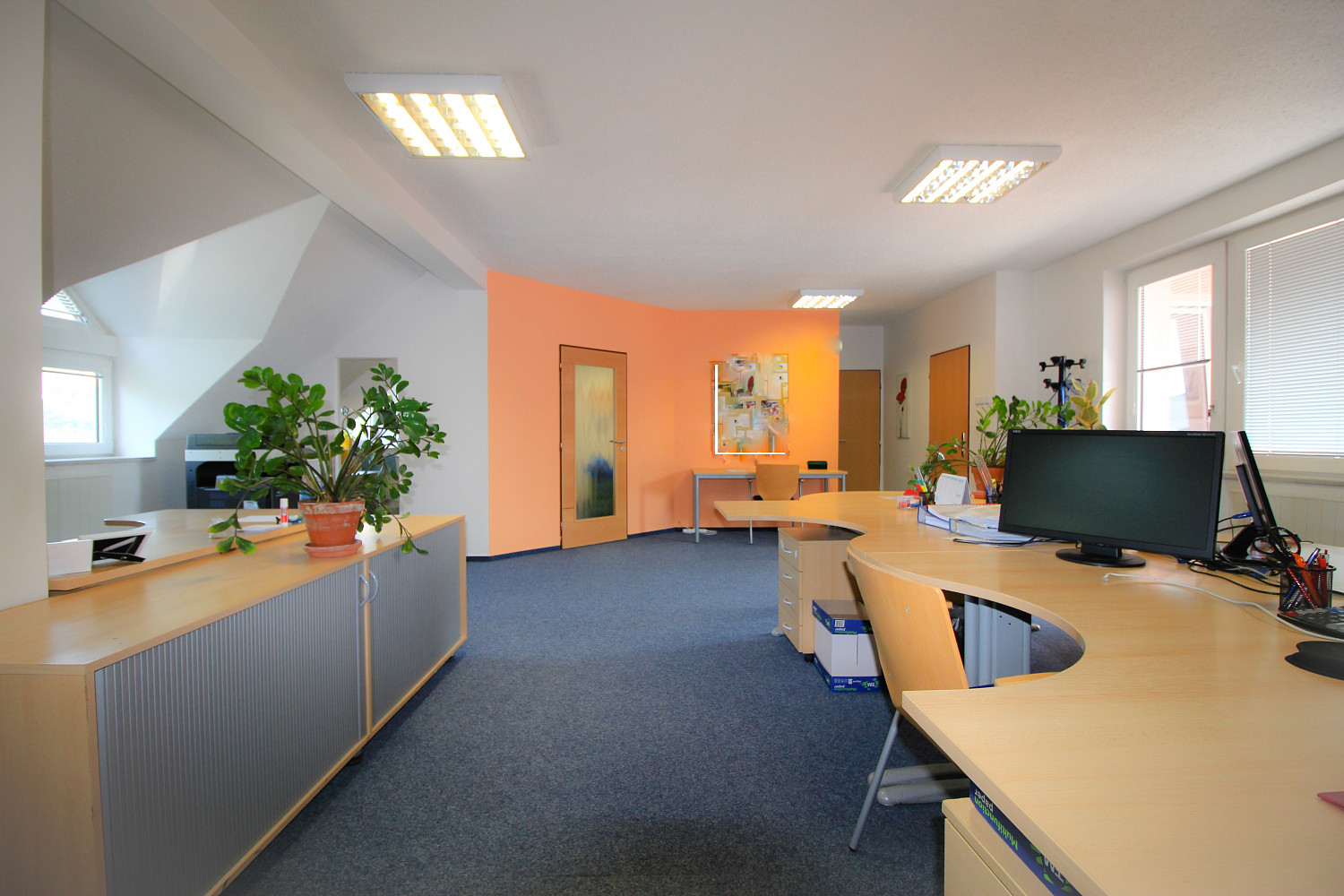 Pronájem kanceláře 75 m² – fotografie 4