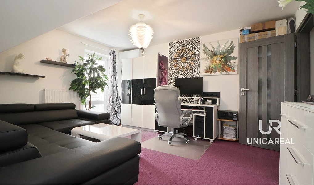 Prodej domu 233 m² s pozemkem 651 m², Božice – náhled fotky 18