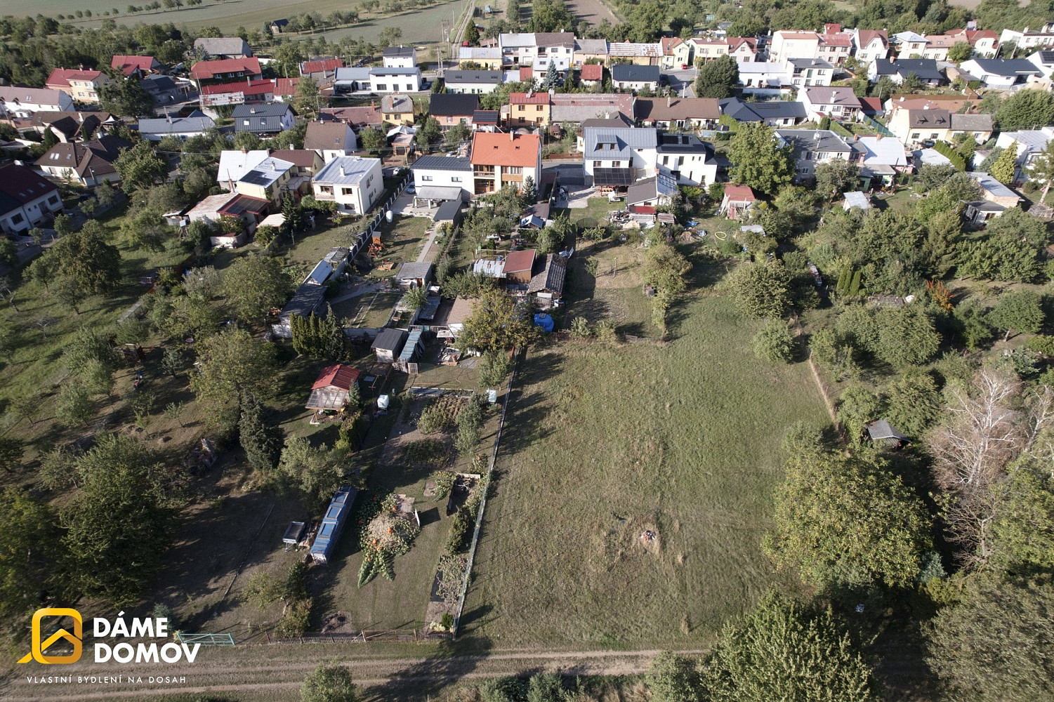 Prodej stavebního pozemku 1 012 m² – fotografie 2