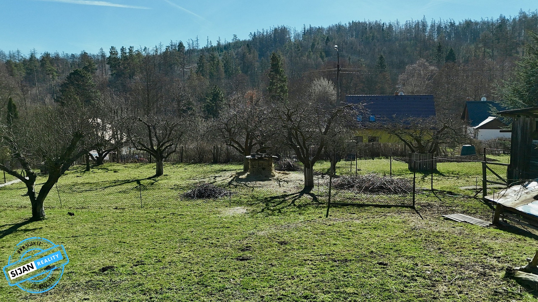 Prodej stavebního pozemku 1 160 m²