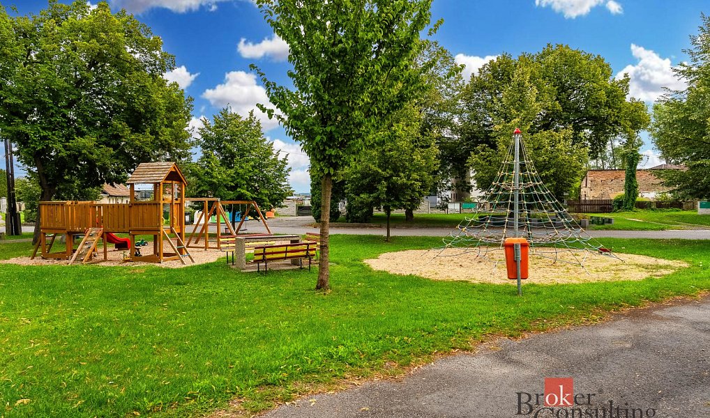 Prodej bytu 3+1 77 m², Dobrovice – náhled fotky 11