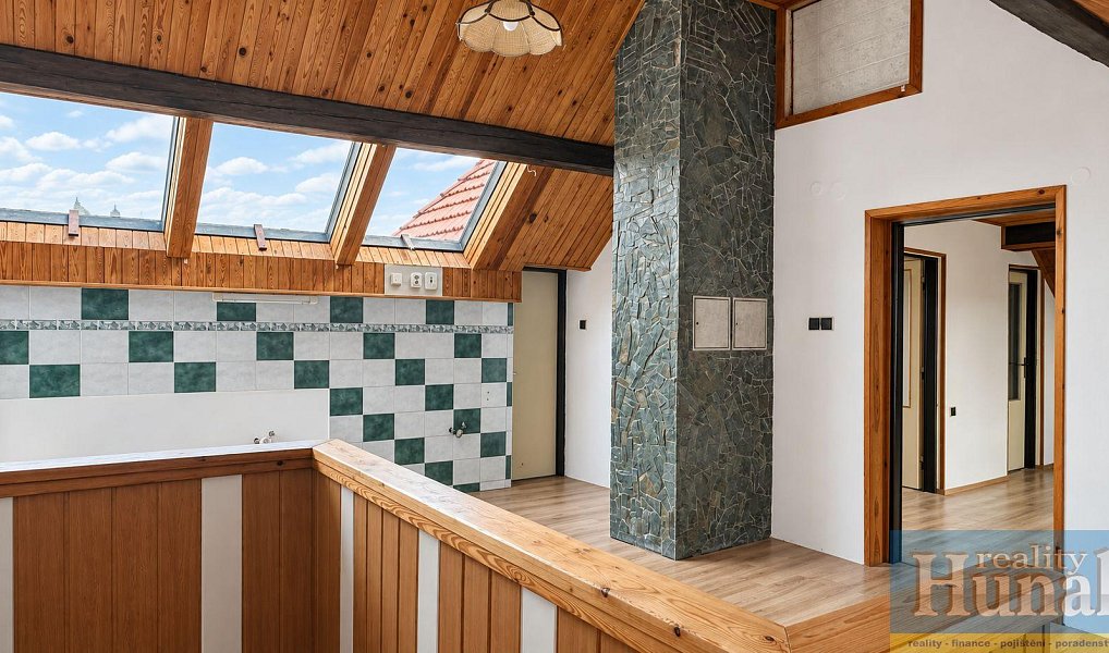 Prodej domu 222 m² s pozemkem 1 232 m², Kámen – náhled fotky 11