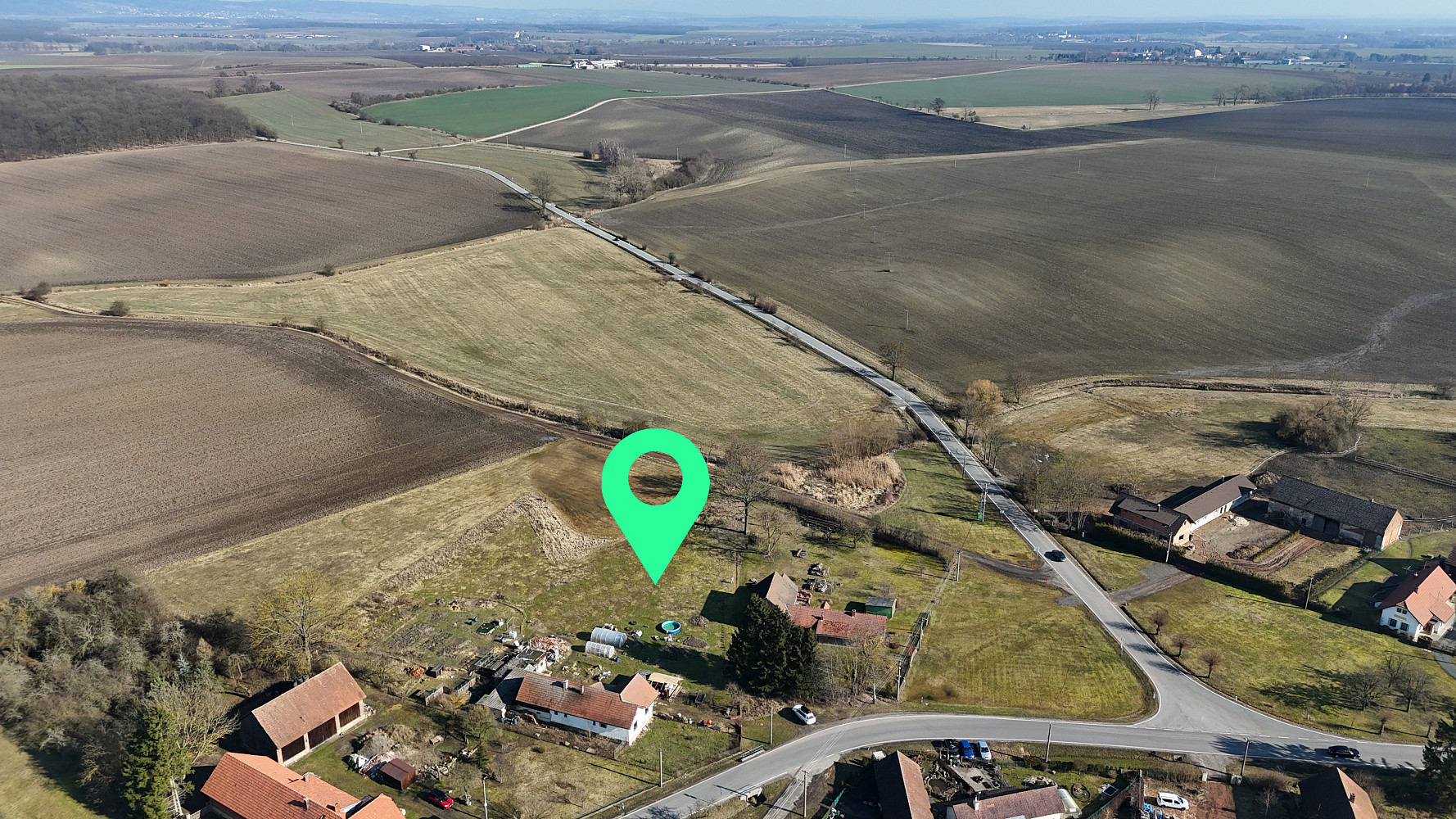 Prodej stavebního pozemku 1 200 m²