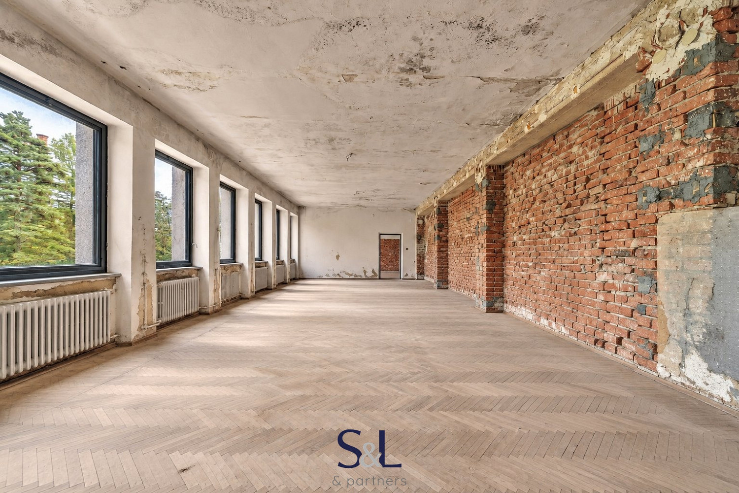 Prodej výrobních prostor 680 m² – fotografie 4