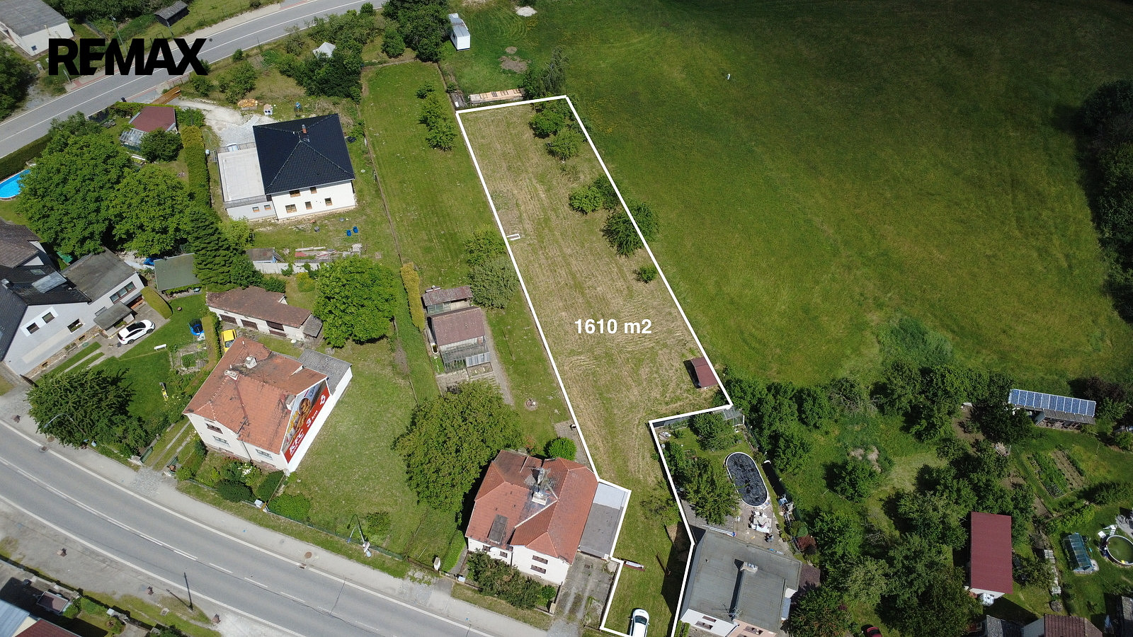 Prodej stavebního pozemku 1 610 m²