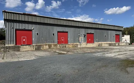 Pronájem skladovacích prostor 1 100 m², K Cihelně, Veleň, okres Praha-východ