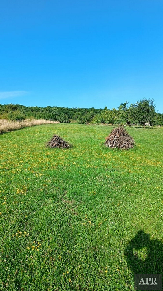 Prodej zahrady 1 066 m² – pohled 2