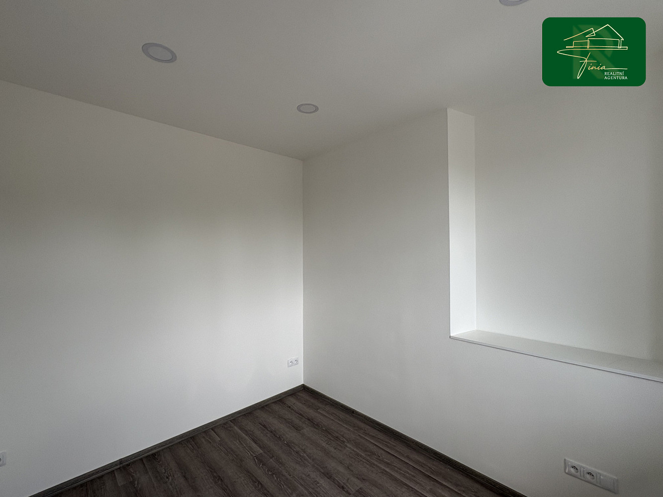Pronájem bytu 2+kk 53 m² – fotografie 3