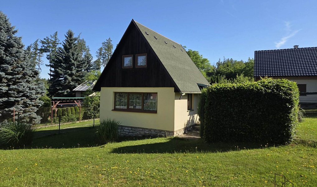 Prodej chaty/chalupy 55 m² s pozemkem 520 m², Červené Janovice – fotka 1 z 17