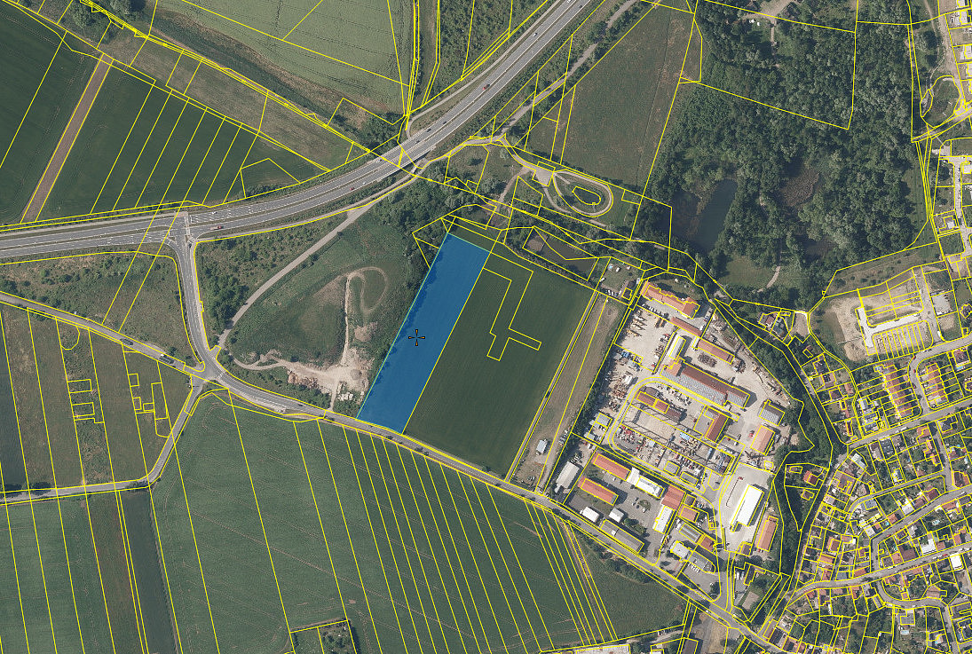 Dražba pole 12 238 m²
