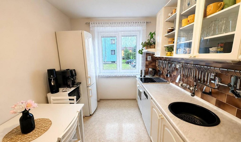 Prodej bytu 3+1 72 m², Milovice – náhled fotky 9