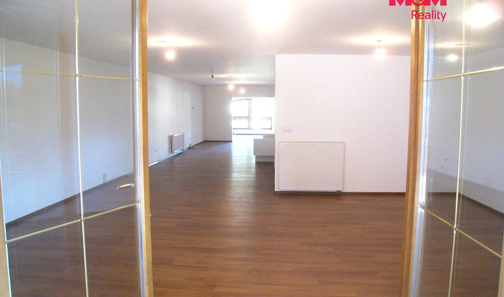 Prodej domu 900 m² s pozemkem 345 m², Frenštát pod Radhoštěm – náhled fotky 5