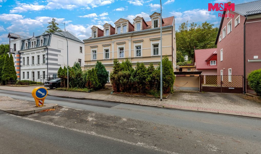 Prodej nájemního domu, činžáku 565 m², Karlovy Vary – fotka 1 z 13