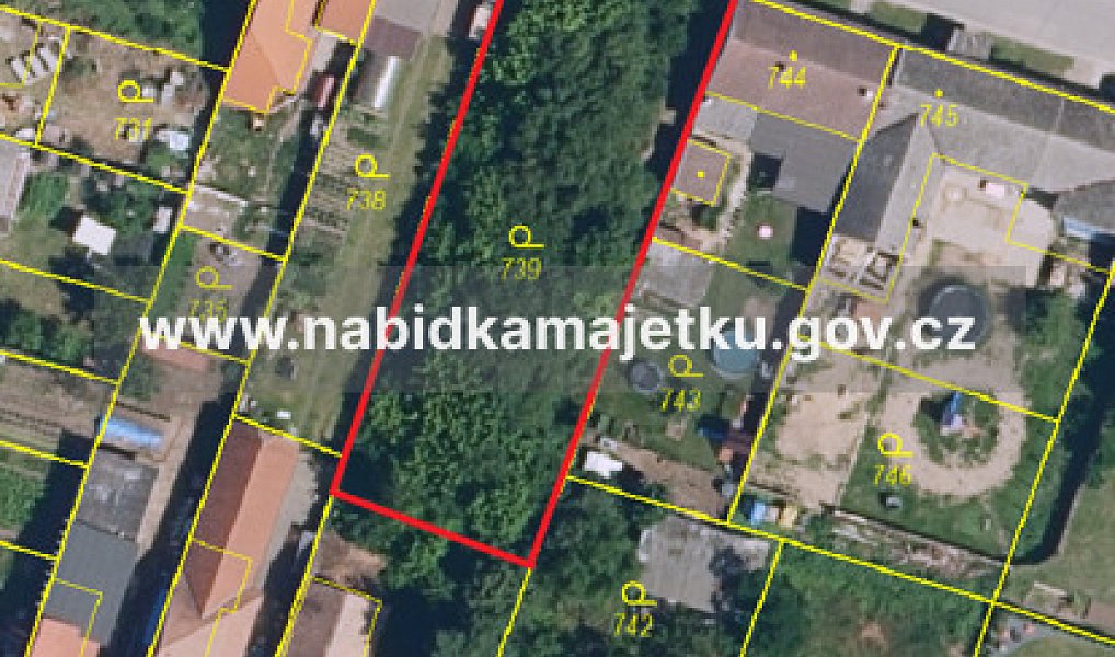 Prodej zahrady 812 m², Hevlín – náhled fotky 2