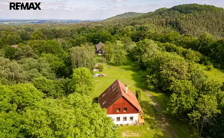 Prodej stavebního pozemku 1 000 m², Blatce - Houska, okres Česká Lípa