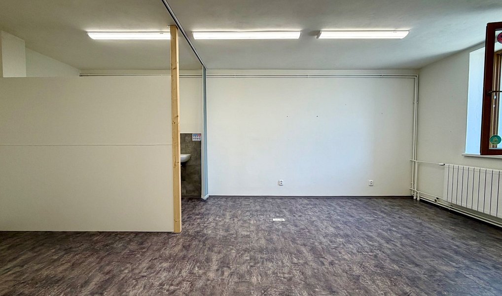 Pronájem obchodních prostor 37 m², Frenštát pod Radhoštěm – náhled fotky 5
