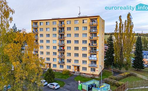 Prodej bytu 1+1 35 m², Lomená, Cheb