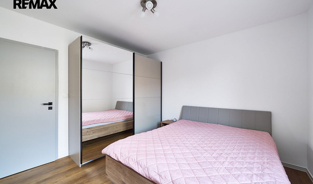 Prodej bytu 3+1 68 m², Hradec Králové – náhled fotky 7