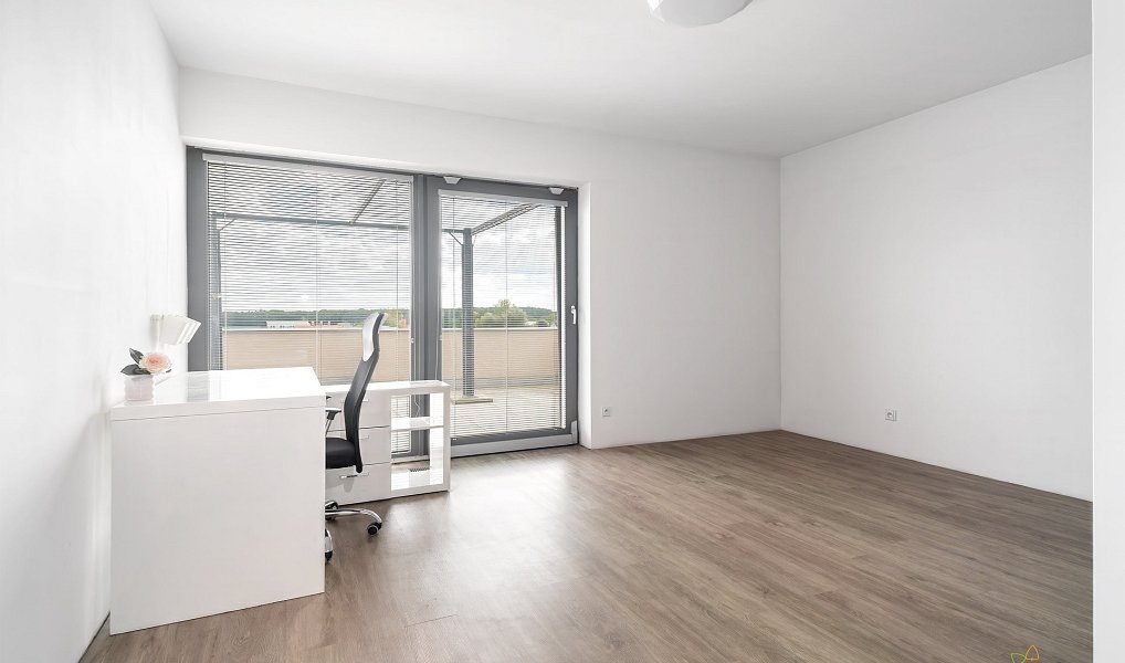 Prodej domu 193 m² s pozemkem 1 396 m², Rohovládova Bělá – náhled fotky 21