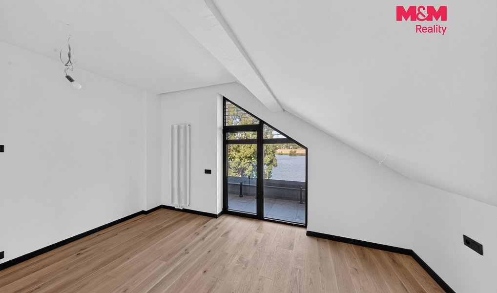 Prodej domu 249 m² s pozemkem 602 m², Louňovice – náhled fotky 21