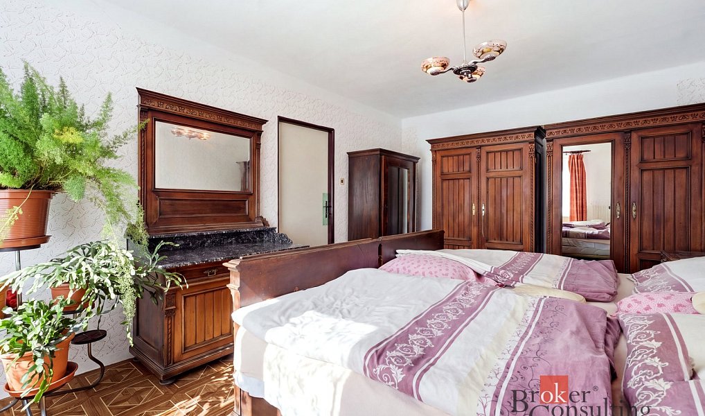 Prodej domu 184 m² s pozemkem 1 352 m², Kunratice u Cvikova – náhled fotky 30