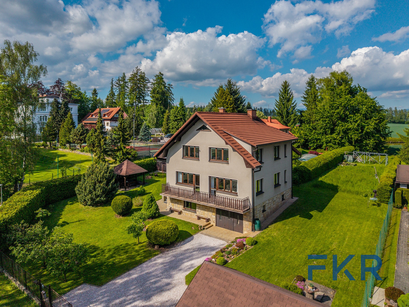 Prodej domu 265 m² s pozemkem 1 297 m²