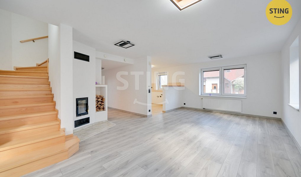 Prodej domu 168 m² s pozemkem 552 m², Šardice – náhled fotky 3