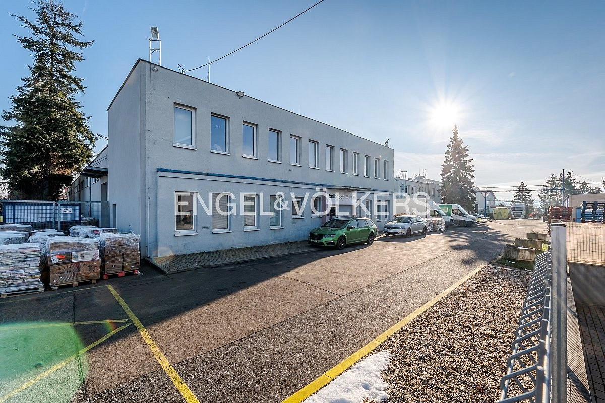 Pronájem výrobních prostor 3 360 m²