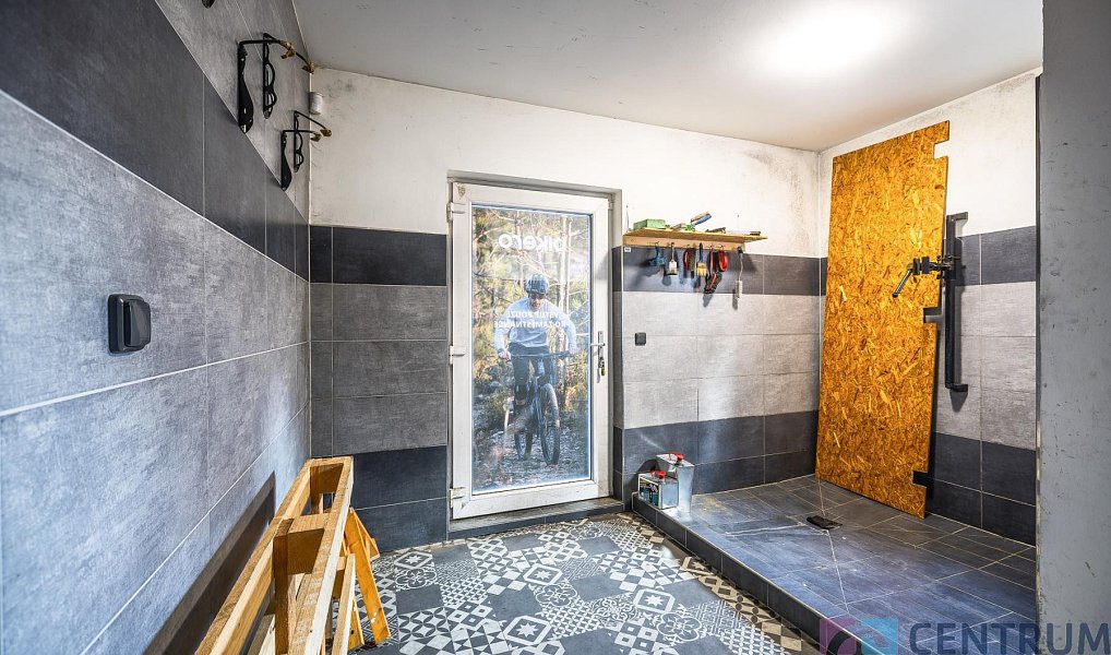 Prodej obchodních prostor 146 m², Liberec – náhled fotky 9