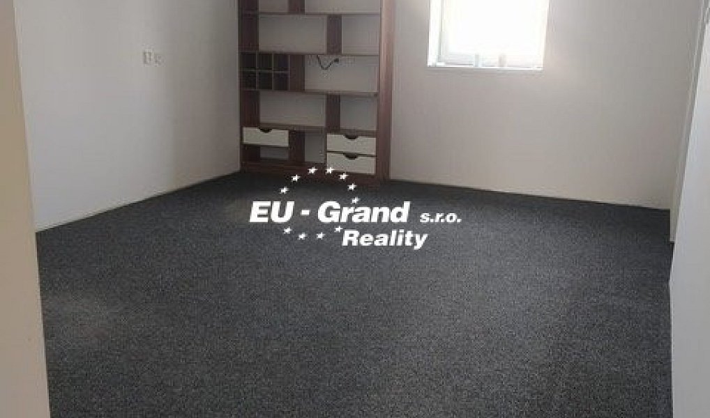 Pronájem kanceláře 250 m², Zákupy – náhled fotky 3
