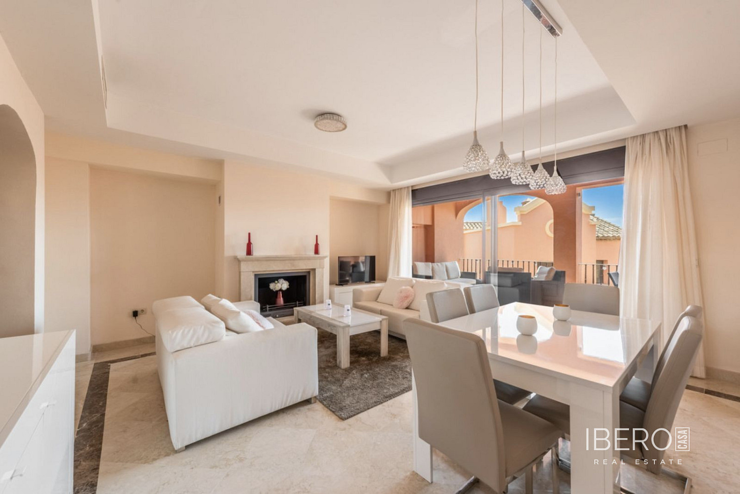 Casa 4+kk – Estepona, Barriada Islas Canarias - Vista 3