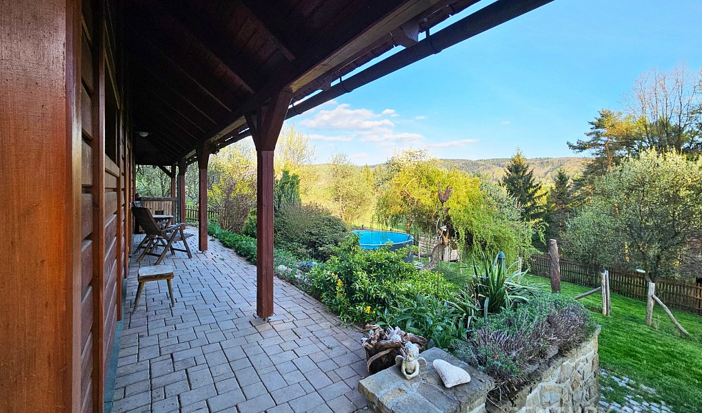 Prodej domu 131 m² s pozemkem 49 321 m², Držková – náhled fotky 22