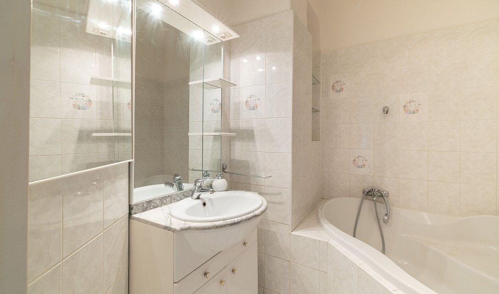 Prodej bytu 2+1 80 m², Praha – náhled fotky 9