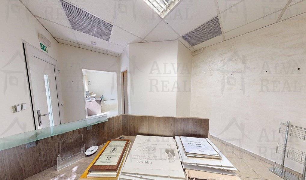Pronájem obchodních prostor 145 m², Židlochovice – náhled fotky 12