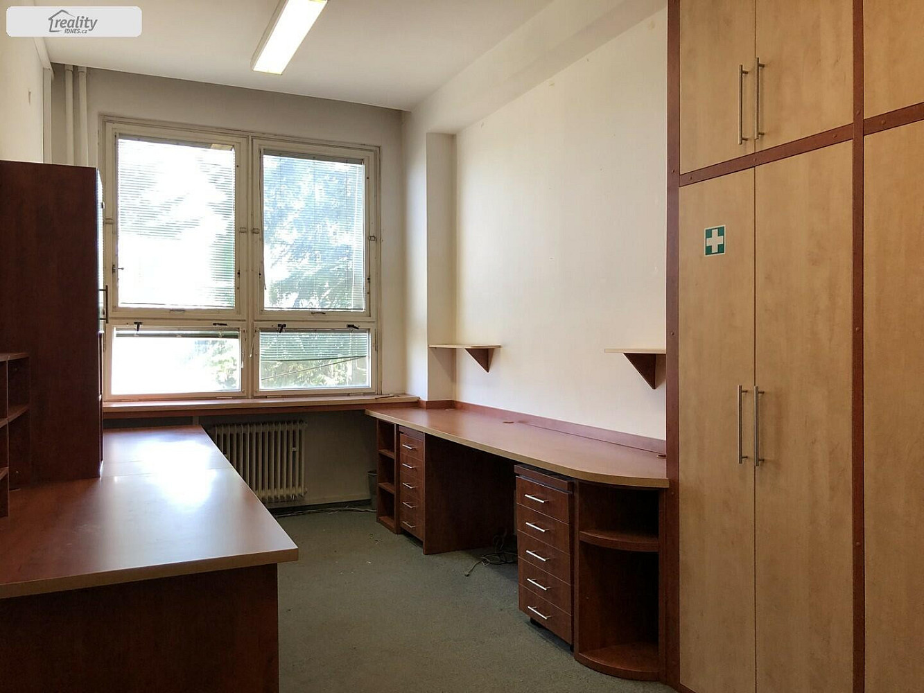 Pronájem kanceláře 155 m² — photo 4