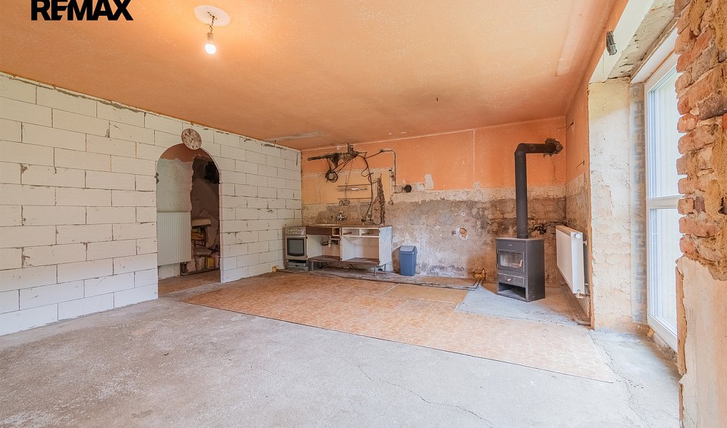 Prodej domu 207 m² s pozemkem 1 227 m², Lnáře – náhled fotky 20